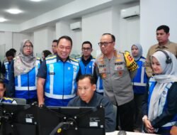 ‎*Wakapolri Pantau Arus Balik Nataru di Command Center Tol Jasa Marga Jatiasih*