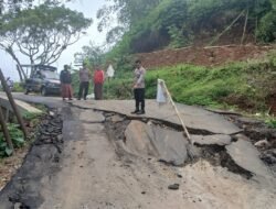‎Jalan Raya Batunyana–Danasari Ambles, Polsek Bojong Lakukan Pengamanan dan Pengalihan Arus