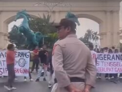 Mahasiswa Gelar Aksi di Citra Raya, Desak Pemerintah Pusat Selidiki Dugaan Persoalan di Kabupaten Tangerang