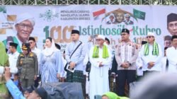 Harlah Ke -100 NU, Kapolres Brebes Serahkan Buku Santri Brambang Kepada Ketua PCNU dan Bupati