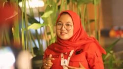 Erna Sujarwati; Ketua Fraksi PDIP Lamongan Desak Kenaikan Gaji Guru di 2026, Masak Kalah Sama Pegawai MBG?