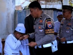 Ramadhan Penuh Berkah, Satlantas Polres Gresik Santuni Anak Yatim Roudlotul Hikmah