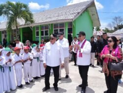 Berkunjung Ke SDN Pulubala, Wamen Viva Yoga: Kementrans Memiliki Berbagai Program di Kawasan Transmigrasi