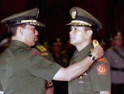SBY Sesalkan Bocornya Dokumen Pemecatan Prabowo.