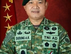 Dari Jenderal TNI ke Jantung Istana: Dudung Abdurachman Resmi Jabat Kepala KSP di Era Prabowo