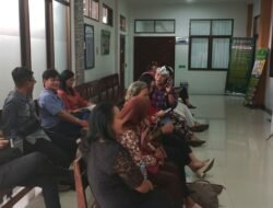 Sidang Tak Kunjung Dimulai, Pencari Keadilan “Disandera” Menunggu di PN Blitar