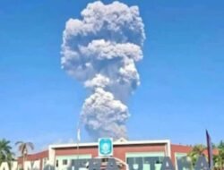 Gunung Dukono Erupsi 10.000 Meter,  Diduga Meninggal Dunia 2 orang  : Tim SAR Evakuasi Kawasan Sudah Ditutup