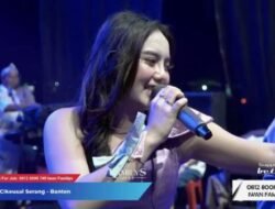 Caca Veronica Pukau Penggemar Lewat Konser Live Banjir Saweran “Cinta dan Air Mata” Bersama Om Familys