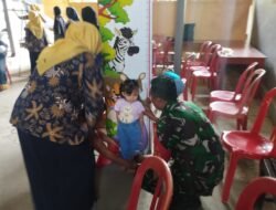Wujud Babinsa Tawangrejo Dampingi Kegiatan Posyandu, Demi Tingkatkan Layanan Kesehatan Masyarakat