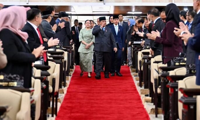 Mas Wapres Gibran Rakabuming mendampingi Presiden Prabowo Subianto dalam Rapat Paripurna DPR RI Ke-19 Masa Persidangan V Tahun Sidang 2025–2026, yang digelar di Gedung Nusantara, Kompleks Parlemen, Jakarta, Rabu (20/05/2026).