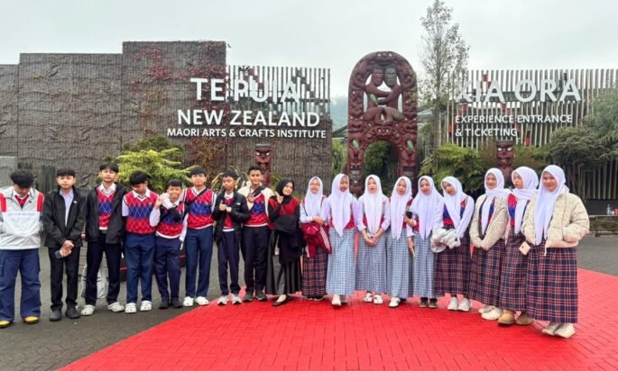 Tingkatkan Wawasan Global, Pesantren Bina Insan Mulia Berangkatkan 17 Santri ke New Zealand