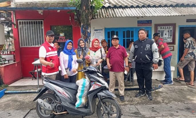 DISHUB SURABAYA GELAR PASAR MURAH BERSAMA RW 10 MARGORUKUN DAN KELURAHAN GUNDIH