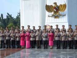 BNN HADIRI ZIARAH DAN TABUR BUNGA HARI BHAYANGKARA KE-80