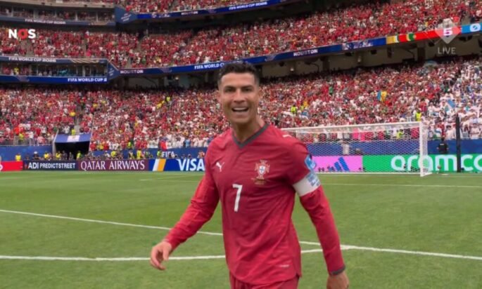 Cristiano Ronaldo Bungkam Kritikus! Cetak Dua Gol dan Pecahkan Rekor Dunia, Teriakkan “I’m Back!” di Hadapan Kamera