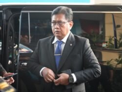 Hadir di HUT Ke-80 Bhayangkara, Wamen Viva Yoga Dorong Polisi Dekat Rakyat dan Jaga Demokrasi