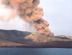 Anak Krakatau Masih Berstatus Siaga, Aktivitas Vulkanik Terpantau Stabil namun Tetap Diwaspadai
