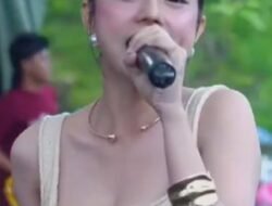 Lia Sanjaya Konser Langsung Tampil Memukau Bersama New Pallapa, Bawakan Hits “Dusta” di Panggung Ramayana