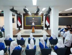 Suasana antusias dan penuh keceriaan kembali menghiasi Kompleks Istana Kepresidenan.