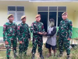 Satgas Pamtas RI-Malaysia Yonarmed 19/Bogani Terima Penyerahan Sisik Trenggiling dari Warga, Wujud Keberhasilan Pembinaan di Perbatasan