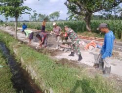 Lancar Akses Pertanian, Kopka Budi Bersama Warga Bersihkan Area Jalan Persawahan Tambakan