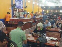 Satu Ruang Kopi Bubutan Diserbu Pengunjung, Live Musik dan Sajian Lengkap Ciptakan Suasana Nongkrong yang Semarak