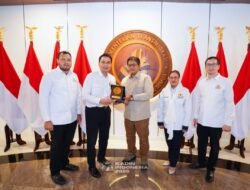 Silaturahmi Waketum Kadin Azis Syamsuddin, Wamen Viva Yoga Ajak Kadin Optimalkan Kawasan Transmigrasi