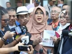 Waspadai Kasus Ijazah Jokowi Berlanjut, Dokter Tifa Ancam Seret Elite Kampus hingga Rektor UGM