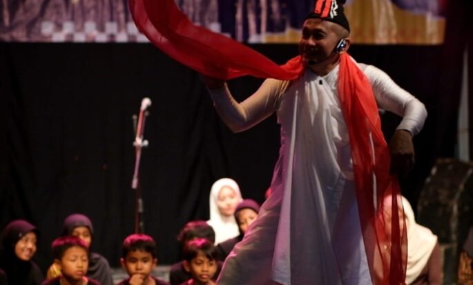 Besutan Tampil Bersama Seni Pertunjukan India