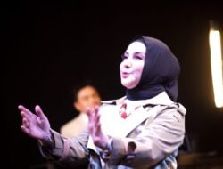 MILA ROSA KOLABORASI DENGAN DWIKI DARMAWAN LAGU “CINTA KURA-KURA”