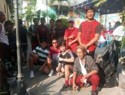 Memperingati HUT Kemerdekaan RI ke-81, Karang Taruna RW 02 Peneleh Gelar Jalan Sehat