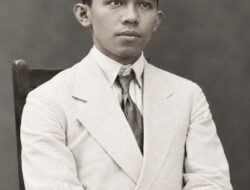 Tan Malaka: Sang “Bapak Republik Indonesia” dengan Puluhan Nama Samaran