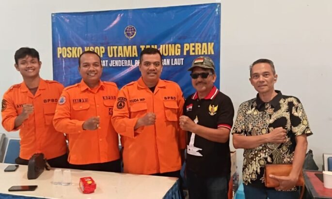 HARI KETIGA POSKO K3 JATIM PEDULI VIRGO 8: 175 NASI KOTAK MENGUATKAN KELUARGA YANG MENANTI KABAR