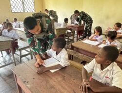 Satgas Pamtas RI-PNG Kewilayahan Yonif 516/CY Tanamkan Harapan Sebagai Gadik di SD Inpres Kampung Basyim