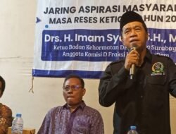 Warga Bubutan Kulon Curhat Soal Desil Saat Reses Imam Syafi’i: “Data Kami Kok Begini?”