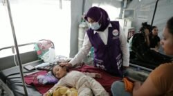 Kunjungi RSUD Ruteng NTT, TP PKK dan TP Posyandu Pusat Salurkan Bantuan bagi Masyarakat Terdampak Bencana di Manggarai