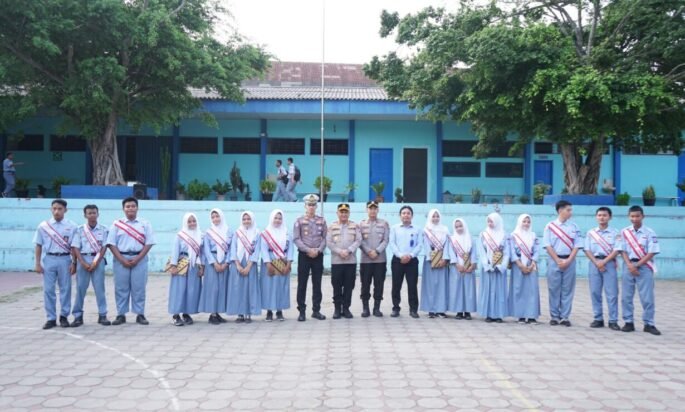 Polres Cilegon Tanamkan Kesadaran Antitawuran dan Antibullying melalui Program Polisi Peduli Pendidikan