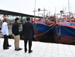Tindak Lanjuti Keluhan Nelayan, Wapres Tinjau Langsung Pendangkalan Sungai di Cilacap